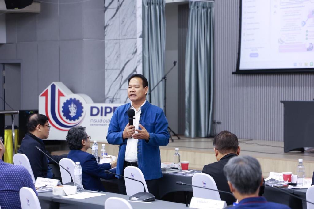 “ดีพร้อม” เปิดเวทีนำเสนอผลงานนักเขียนโครงการรุ่นใหม่ มุ่งเชื่อมยุทธศาสตร์ หัวใจขับเคลื่อนปฏิรูปอุตสาหกรรมอย่างมีประสิทธิภาพ สอดรับนโยบาย รมว. เอกนัฏ