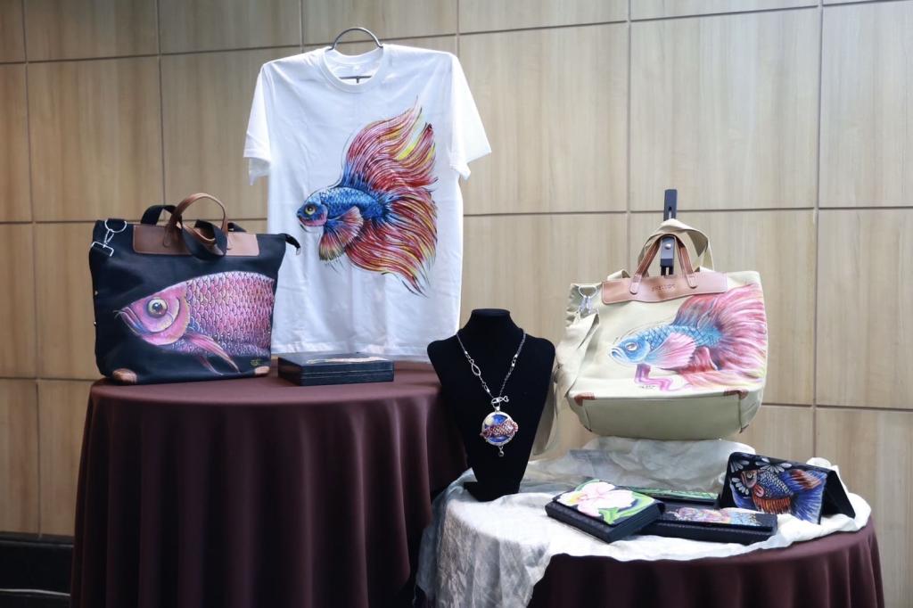 “ดีพร้อม” ผลักดันและยกระดับงานคราฟต์ ให้ก้าวทะยานสู่ตลาดโลก ตอบรับนโยบาย Soft Power สร้างเศรษฐกิจไทยให้ยั่งยืนตามนโยบาย รมว.เอกนัฏ คาดสร้างมูลค่าทางเศรษฐกิจได้กว่า 100 ล้านบาท