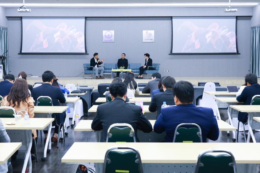 “ดีพร้อม” ปลุกพลังนักธุรกิจรุ่นใหม่ ติดอาวุธเติมทักษะ เดินหน้า “DIPROM Young SMEs Network ครั้งที่ 2” หวังยกระดับธุรกิจครอบครัวสู่อุตสาหกรรมไทยยุคใหม่ คาดเกิดมูลค่าทางธุรกิจกว่า 50 ล้านบาท