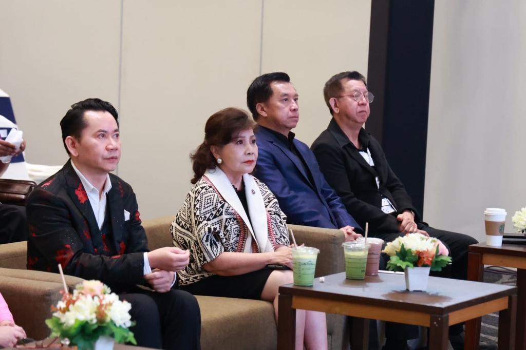 “ดีพร้อม” รุกปั้นดีไซเนอร์ สานฝันหัตถกรรมสิ่งทอไทย พร้อมพัฒนาสินค้าชุมชนต้นแบบ เดินหน้าผลักดัน Soft Power แฟชั่นไทยสู่สากล ตามนโยบาย "รมว.เอกนัฏ"