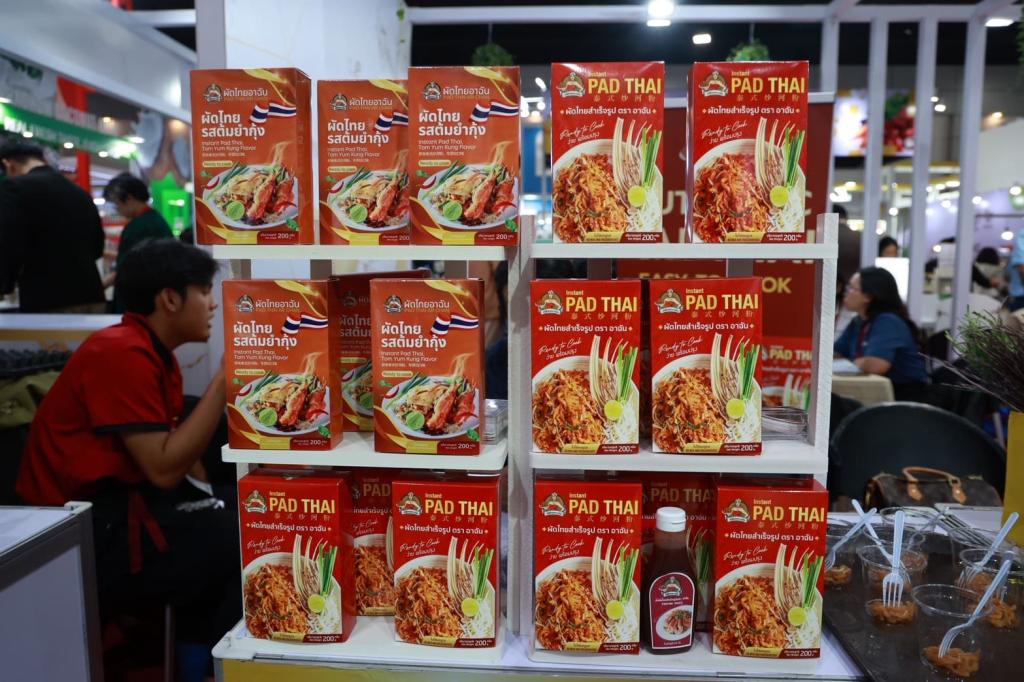 “ปลัดณัฐพล” นำทีม อุตฯ เยี่ยมชมครัว "ดีพร้อม" ในงาน THAIFEX – ANUGA ASIA 2025 ภายใต้แนวคิด The Great Ingredients เปิดประสบการณ์ ให้โอกาส เสริมแกร่งธุรกิจ ขยายตลาด เชื่อมต่อคู่ค้าคุณภาพระดับโลก ตามนโยบาย รมว.เอกนัฏ