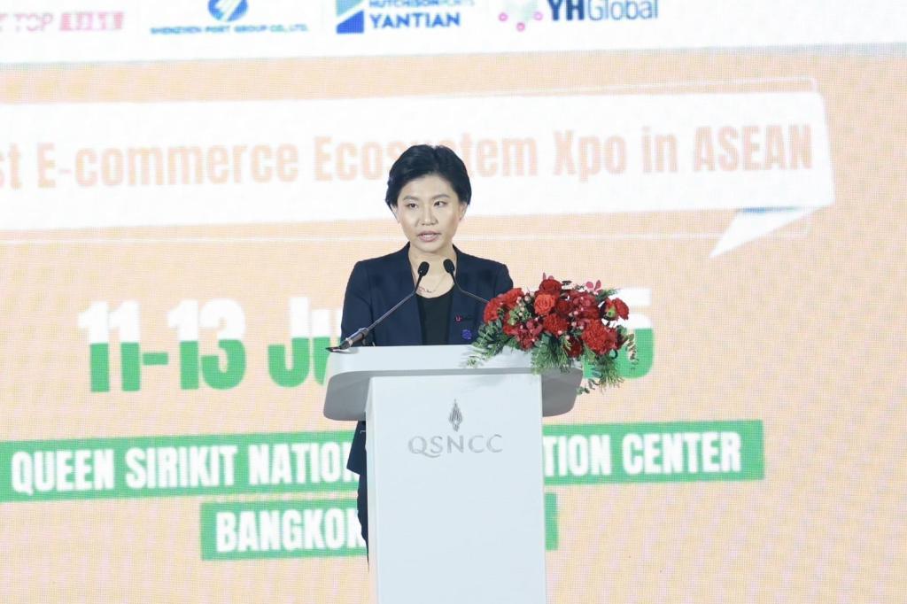 “ดีพร้อม“ หนุนนวัตกรรมและเทคโนโลยีอีคอมเมิร์ซ ร่วมงาน ADSX 2025 หวังยกระดับระบบนิเวศทางธุรกิจให้ผู้ประกอบการไทยก้าวสู่เศรษฐกิจดิจิทัล สอดรับนโยบาย รมว.เอกนัฏ