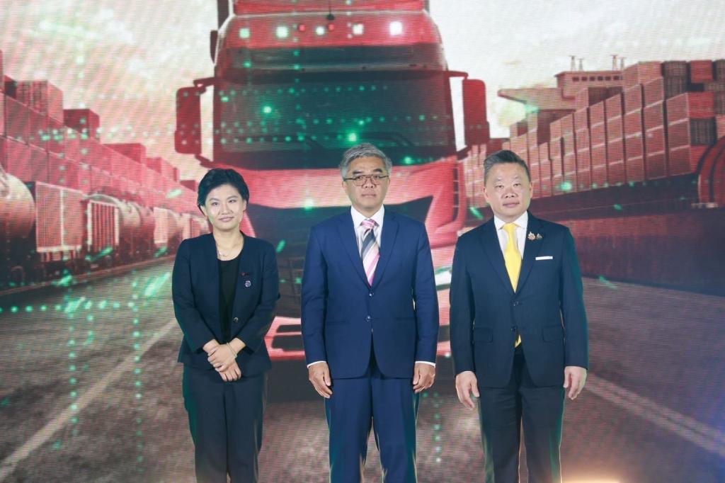 “ดีพร้อม“ หนุนนวัตกรรมและเทคโนโลยีอีคอมเมิร์ซ ร่วมงาน ADSX 2025 หวังยกระดับระบบนิเวศทางธุรกิจให้ผู้ประกอบการไทยก้าวสู่เศรษฐกิจดิจิทัล สอดรับนโยบาย รมว.เอกนัฏ