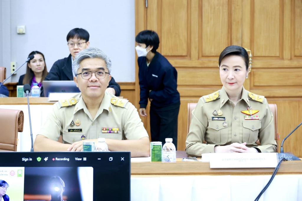 “ปลัดณัฐพล” นำทีม พร้อมด้วย “อธิบดีณัฏฐิญา” ร่วมหารือแนวทางส่งเสริมอุตสาหกรรมสมุนไพร สืบทอดภูมิปัญญาวัฒนธรรมไทยที่ทรงคุณค่า