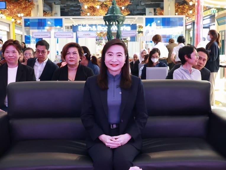 “ดีพร้อม” ลั่นกลองเปิดตัว “โครงการพัฒนาร้านอาหารเชฟชุมชนอาหารถิ่นไทย (Local Chef Restaurant) ในพื้นที่ภาคกลางและภาคตะวันออก” ผลักดันซอฟต์พาวเวอร์อาหารไทย หวังสร้างรายได้ชุมชนสู่การขับเคลื่อนเศรษฐกิจฐานราก ตามนโยบาย รมว.เอกนัฏ