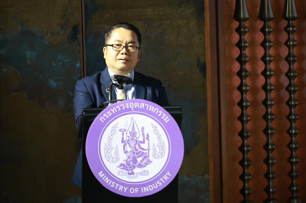 “ดีพร้อม” ลั่นกลองเปิดตัว “โครงการพัฒนาร้านอาหารเชฟชุมชนอาหารถิ่นไทย (Local Chef Restaurant) ในพื้นที่ภาคกลางและภาคตะวันออก” ผลักดันซอฟต์พาวเวอร์อาหารไทย หวังสร้างรายได้ชุมชนสู่การขับเคลื่อนเศรษฐกิจฐานราก ตามนโยบาย รมว.เอกนัฏ