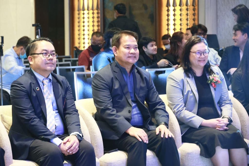 “ดีพร้อม” ลั่นกลองเปิดตัว “โครงการพัฒนาร้านอาหารเชฟชุมชนอาหารถิ่นไทย (Local Chef Restaurant) ในพื้นที่ภาคกลางและภาคตะวันออก” ผลักดันซอฟต์พาวเวอร์อาหารไทย หวังสร้างรายได้ชุมชนสู่การขับเคลื่อนเศรษฐกิจฐานราก ตามนโยบาย รมว.เอกนัฏ