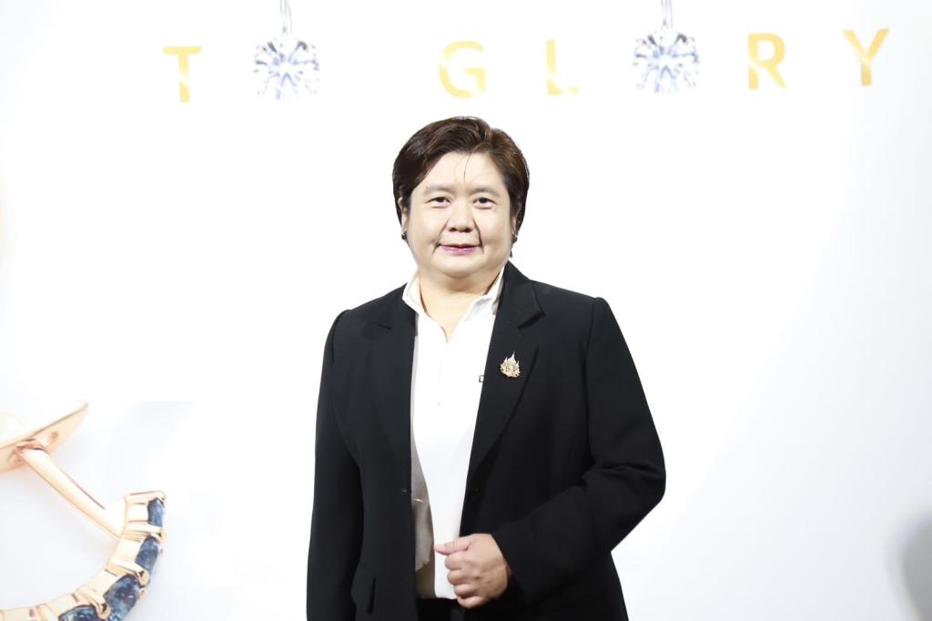 “ดีพร้อม” เปิดเวที Jewelry to Glory คัดเลือก 5 ผลงานเด่น ปั้นสู่งาน “Bangkok Gems and Jewelry Fair ครั้งที่ 72" ยกระดับอุตสาหกรรมอัญมณีและเครื่องประดับไทย คาดสร้างมูลค่าเศรษฐกิจได้กว่า 30 ลบ. ตามนโยบาย รมว.เอกนัฏ
