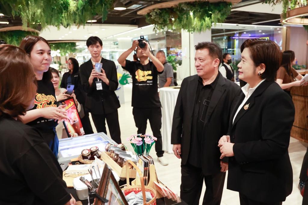 ดีพร้อม เสิร์ฟ “The Thai Tastetival…ร้อยรส เสน่ห์แห่งสยาม” ยกระดับซอฟต์พาวเวอร์ไทยผ่าน 12 สุดยอดร้านอาหารสู่เวทีโลก ดันเศรษฐกิจโตกว่า 200 ล้านบาท ตามนโยบาย รมว.เอกนัฏ