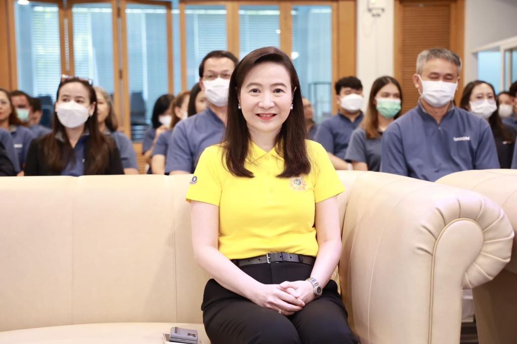 ดีพร้อม จัดกิจกรรม “แบ่งรัก ปันน้ำใจ เทิดไท้องค์ราชินี 47 พรรษา” ร่วมสมทบทุนและช่วยเหลือผู้พิการทางสายตา