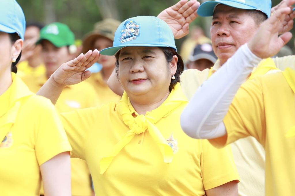 ดีพร้อม รวมพลังกับชาว ก.อุตฯ จิตอาสา “อุตสาหกรรมรวมใจ ปลูกต้นไม้ ฟื้นฟูป่า” เฉลิมพระเกียรติสมเด็จพระราชินี และเนื่องในวันสิ่งแวดล้อมโลก