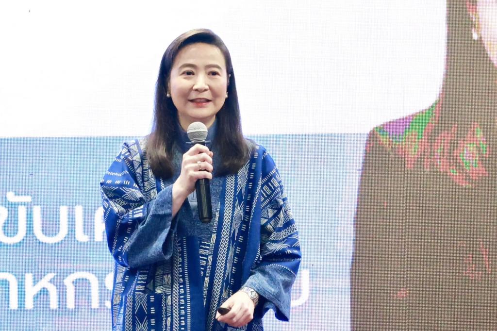 “อธิบดีณัฏฐิญา” ติวเข้มเจ้าหน้าที่ เตรียมพร้อม “อุตสาหกรรมจังหวัด” เพื่อร่วมขับเคลื่อนกระทรวงอุตฯ ผลักดันธุรกิจไทยให้มีการผลิตที่ดี และเซฟ SME ตามนโยบาย รวอ.เอกนัฏ