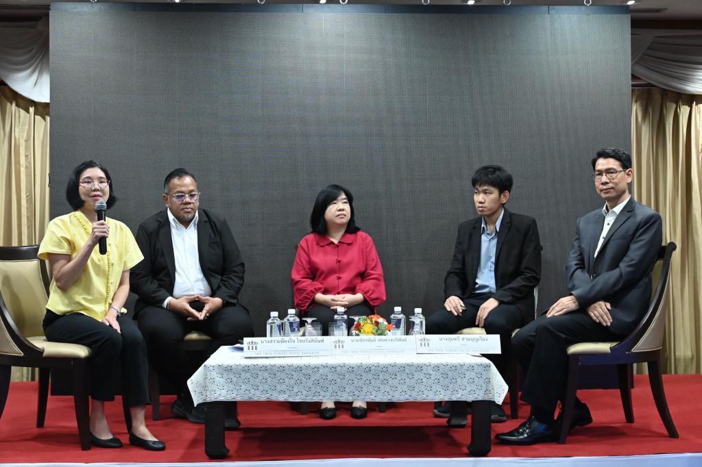 “อธิบดีณัฏฐิญา” ร่วมแสดงความยินดีแก่ผู้เข้าร่วมการฝึกอบรมฯ เตรียมความพร้อมเป็นอุตสาหกรรมจังหวัด รุ่นที่ 1