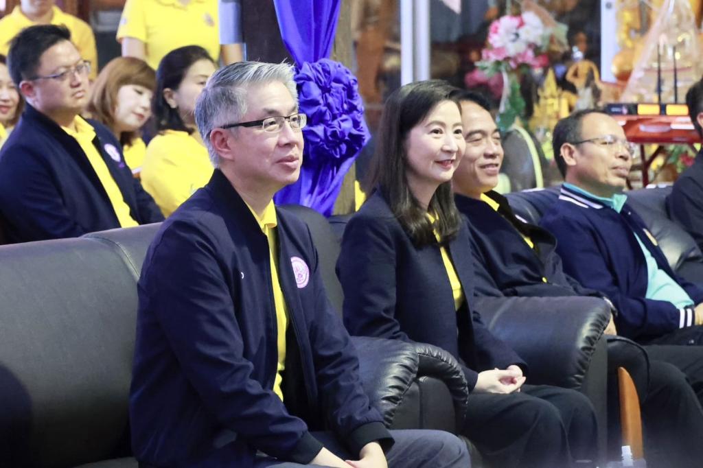 “เอกนัฏ” นำทีม ลงพื้นที่ ชื่นชม “ดีพร้อม” โชว์ผลสำเร็จยกระดับ ดึงวัตถุดิบพื้นถิ่น "ตาลโตนด" ปั้นสินค้าชุมชนต่อยอดสู่ผลิตภัณฑ์สร้างรายได้ชุมชนวัดโบสถ์