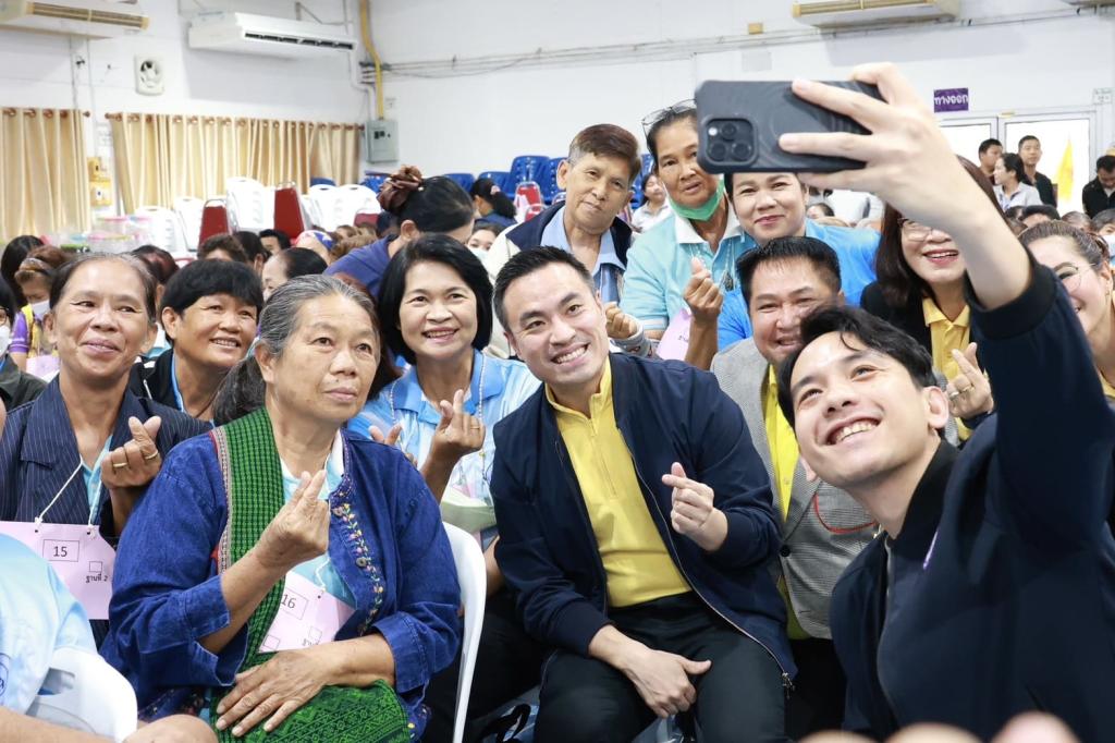 "เอกนัฏ" ลงพื้นที่เมืองสองแคว ชมผลงาน "ดีพร้อม" หนุนใช้วัตถุดิบท้องถิ่น ปั้นเมนูอาหาร ส่งเสริมอัตลักษณ์ชุมชนวังทอง ดัน Soft Power ไทย