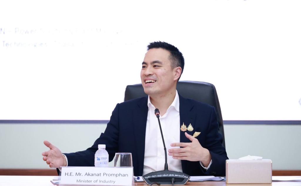 “อธิบดีณัฐฏิญา” แท็คทีมดีพร้อม เตรียมจัดบิ๊กอีเว้นท์ส่งท้ายปี มหกรรม “เสน่ห์ไทย” (Thai Vibe by DIPROM) โชว์อัตลักษณ์ แสดงศักยภาพ การเชื่อมโยงและต่อยอด Soft Power อาหารผ่านสาขาที่เกี่ยวข้องหนุนพลังซอฟต์พาวเวอร์ไทยสู่สากล