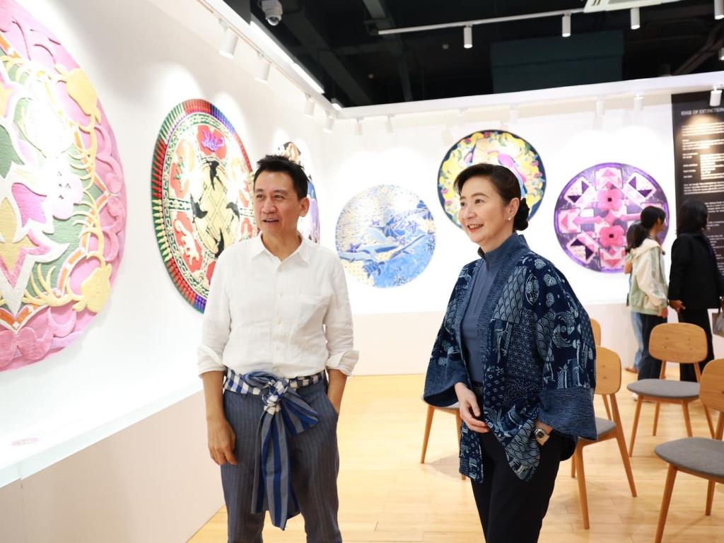 “ปลัดณัฐพล“ นำทีม “ดีพร้อม” บินตรงเมืองขามแก่น ร่วมงานเทศกาลอีสานสร้างสรรค์ 2568 พร้อมโชว์ศักยภาพยกระดับอุตฯ สร้างสรรค์ ชู “วงจรชีวิตผลิตภัณฑ์ไม่สิ้นสุด” หนุนพลังซอฟต์พาวเวอร์ไทย