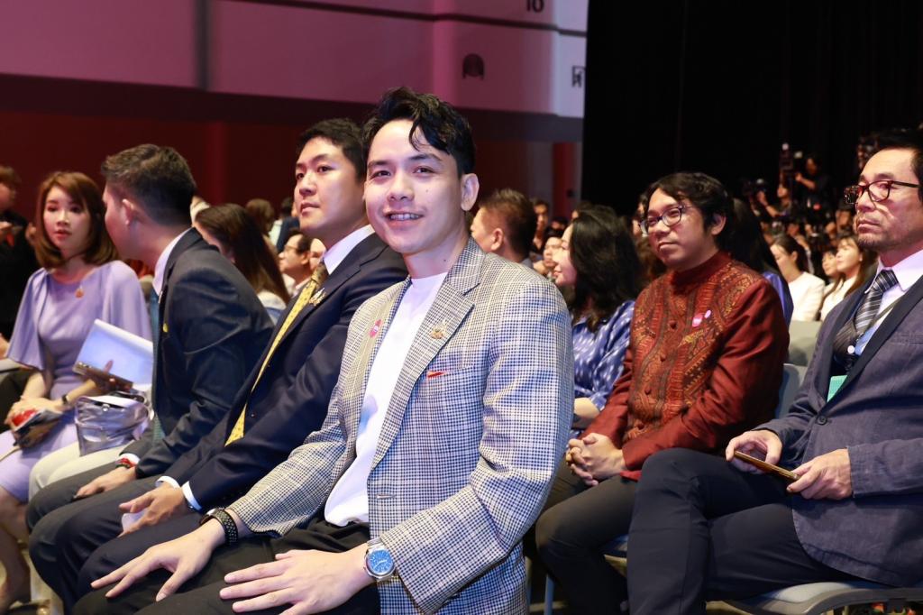“ปลัดณัฐพล” มอบหมาย “อธิบดีณัฏฐิญา” นำทัพดีพร้อมโชว์ศักยภาพขับเคลื่อนซอฟต์พาวเวอร์อาหารไทย ในงาน “SPLASH – Soft Power Forum 2025” หนุนดึงอัตลักษณ์อาหารพื้นถิ่นชุมชนอวดโฉมเวทีโลกสอดรับนโยบาย รมว.เอกนัฏ