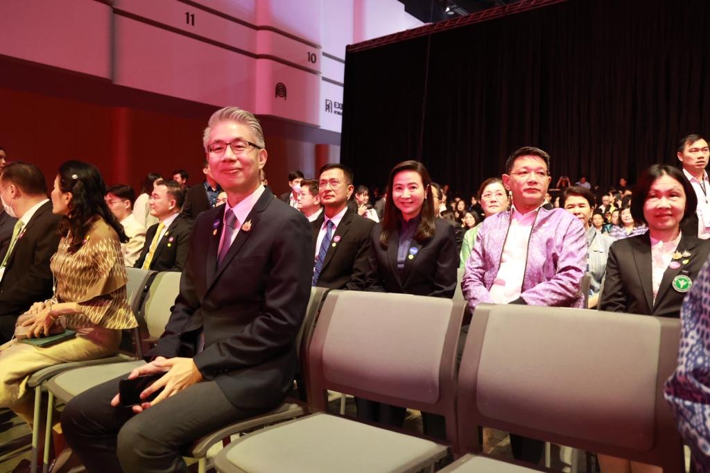 “ปลัดณัฐพล” มอบหมาย “อธิบดีณัฏฐิญา” นำทัพดีพร้อมโชว์ศักยภาพขับเคลื่อนซอฟต์พาวเวอร์อาหารไทย ในงาน “SPLASH – Soft Power Forum 2025” หนุนดึงอัตลักษณ์อาหารพื้นถิ่นชุมชนอวดโฉมเวทีโลกสอดรับนโยบาย รมว.เอกนัฏ