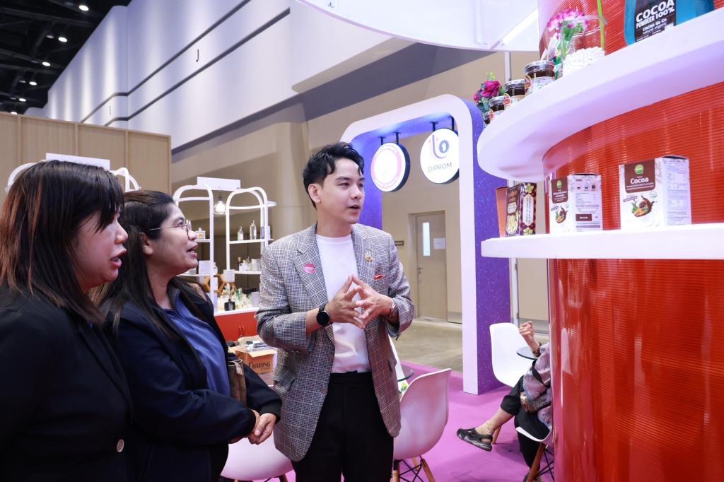 “ปลัดณัฐพล” มอบหมาย “อธิบดีณัฏฐิญา” นำทัพดีพร้อมโชว์ศักยภาพขับเคลื่อนซอฟต์พาวเวอร์อาหารไทย ในงาน “SPLASH – Soft Power Forum 2025” หนุนดึงอัตลักษณ์อาหารพื้นถิ่นชุมชนอวดโฉมเวทีโลกสอดรับนโยบาย รมว.เอกนัฏ