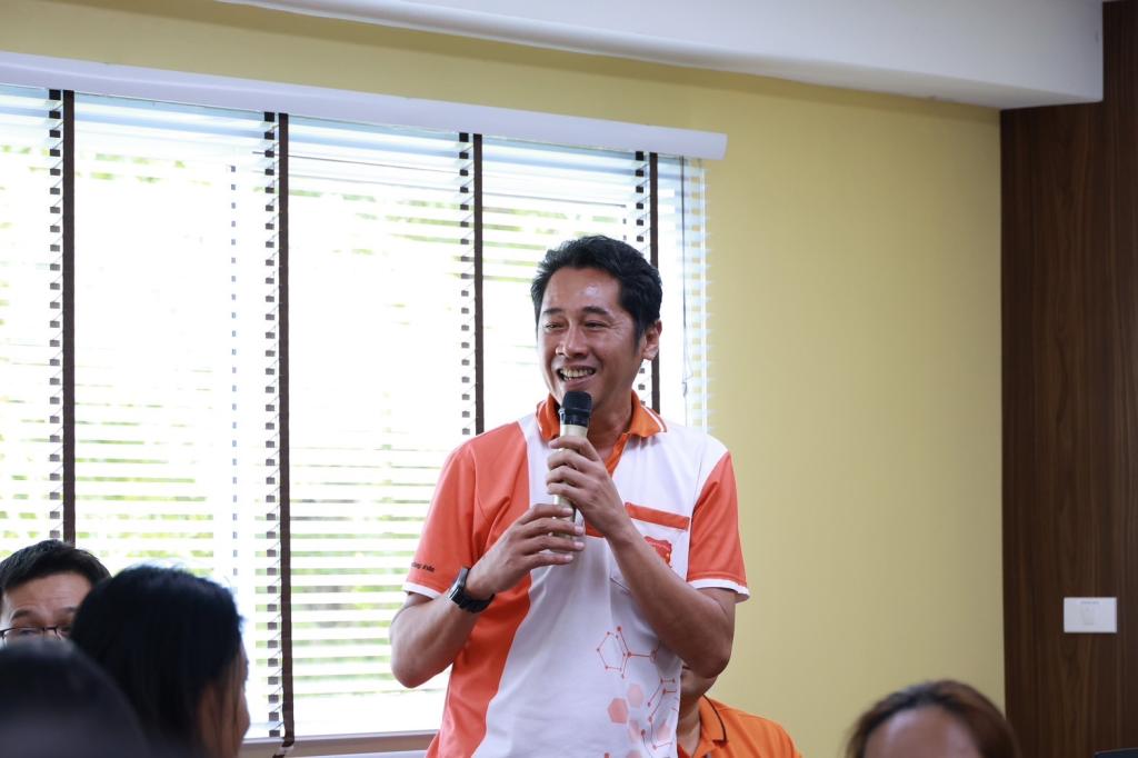 "รองอธิบดีดวงดาว" ลงพื้นที่เยี่ยมชมสถานประกอบการ "ปลาร้าแม่เหรียญ" ความภาคภูมิใจของ “คอมมูนิตี้ดีพร้อม” ยกระดับโลจิสติกส์ ลดต้นทุน 7.6 แสนบาท พร้อมโกอินเตอร์