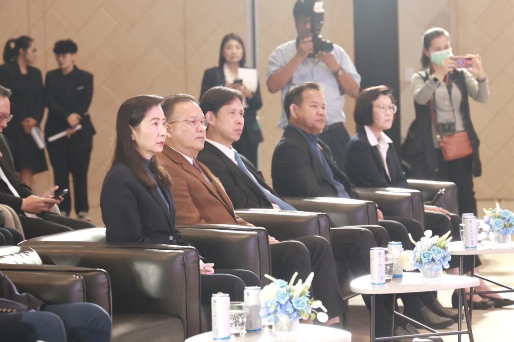 กระทรวงอุตฯ ส่ง ดีพร้อม ร่วมผนึกกำลังภาครัฐ-เอกชน-ประชาชน ตะลุยปั้นเชฟไฟแรง 1.7 หมื่นคน พร้อมต่อยอดสร้างเชฟมืออาชีพสู่ครัวโลก หวังกระตุ้นเศรษฐกิจประเทศกว่า 3,500 ล้านบาท ตามนโยบาย รมว.เอกนัฏ