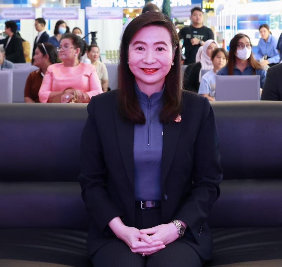 “รองอธิบดีดวงดาวว” ล่องใต้อวดโฉม 10 ต้นแบบผลิตภัณฑ์อาหารชุมชน ดึงอัตลักษณ์พื้นถิ่นและของดีพื้นเมือง หนุนพลังซอฟต์พาวเวอร์อาหารให้โตไกล ตามนโนบายอธิบดีณัฏฐิญา