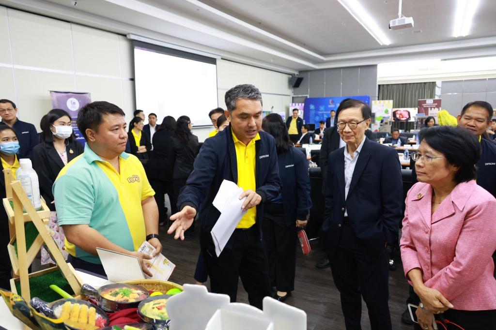 “อธิบดีณัฏฐิญา” ยกทัพดีพร้อม นำเสนอผลงานการตรวจประเมิน ชิงรางวัลเลิศรัฐ สาขาคุณภาพการบริหารการจัดการภาครัฐ (PMQA) รายหมวด หมวด 2 ด้านการวางแผนยุทธศาสตร์และการสื่อสารเพื่อนำไปสู่การปฏิบัติ ประจำปีงบประมาณ พ.ศ.2568