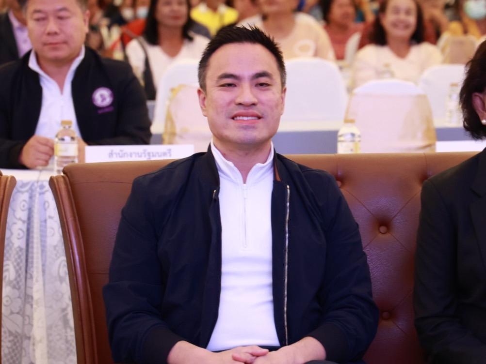“ดีพร้อม” ร่วมผนึกกำลัง พันธมิตร 10 หน่วยงาน จับมือพัฒนา “ฐานข้อมูลและตัวชี้วัด” หนุนเศรษฐกิจคาร์บอนต่ำ นำอุตสาหกรรมไทยสู่ Net Zero พร้อมแข่งขันในเวทีโลก สอดรับนโยบาย รมว.เอกนัฏ