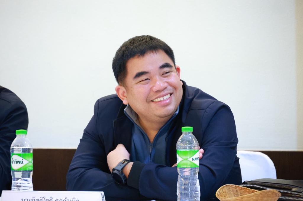 “ปลัดณัฐพล“ ร่วมรับฟัง “ดีพร้อม” เปิดห้อง ล้อมวงระดมความคิดเห็น สร้าง skill การเป็นผู้นำที่ีดี ส่งเสริมคอมมูนิตี้ที่ดีพร้อม ตามนโยบาย อธิบดีณัฏฐิญา