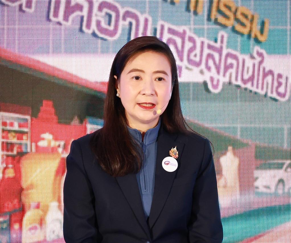 กระทรวงอุตฯ ให้ “ดีพร้อม” จัดแถลงข่าวร่วม 2 กระทรวง ทั้งคมนาคมและภาคเอกชน เตรียมบิ๊กอีเวนท์ "อุตสาหกรรมแฟร์ 2568" พร้อมเปิดพื้นที่ใจกลางการขนส่ง “กรุงเทพอภิวัฒน์” จำหน่ายสินค้าคุณภาพราคาประหยัด หวังบูมเศรษฐกิจกลางปีได้กว่า 300 ล้านบาท