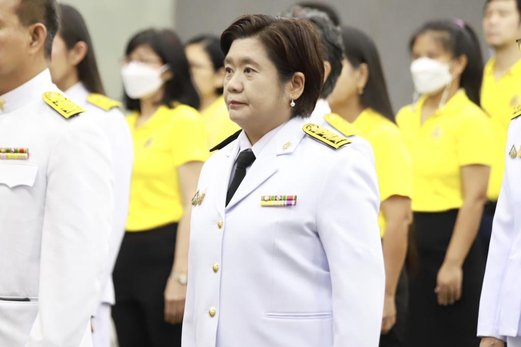 “อธิบดีณัฏฐิญา” นำทีมผู้บริหารและข้าราชการดีพร้อม ถวายสัตย์ปฏิญาณเพื่อเป็นข้าราชการที่ดีและพลังของแผ่นดิน เนื่องในวันเฉลิมพระชนมพรรษาพระบาทสมเด็จพระเจ้าอยู่หัว