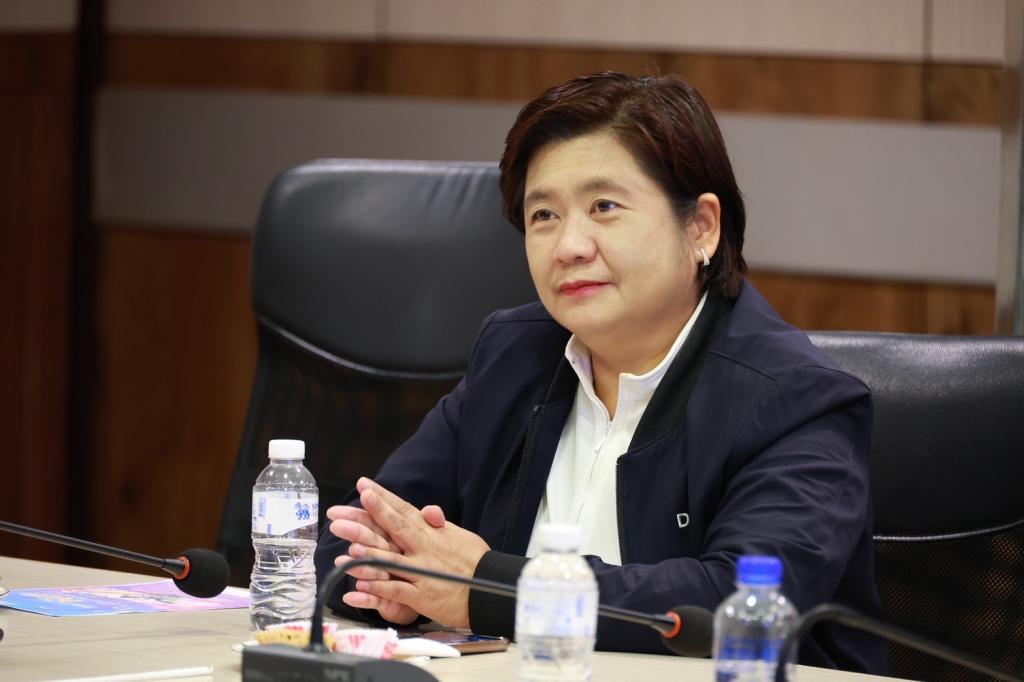 “อธิบดีณัฏฐิญา” ลงพื้นที่เชียงใหม่ ตรวจเยี่ยม DIPROM Center 1 เตรียมรับมือสถานการณ์น้ำท่วม เรียนเชิญ “ปลัดณัฐพล” วางแผนช่วยเหลือ ผปก. ในพื้นที่อุทกภัย พร้อม “ผู้ว่าเชียงใหม่” และหน่วยงาน อก. ในพื้นที่ร่วมฟื้นฟู เยียวยาให้ฟื้นตัวได้โดยเร็ว