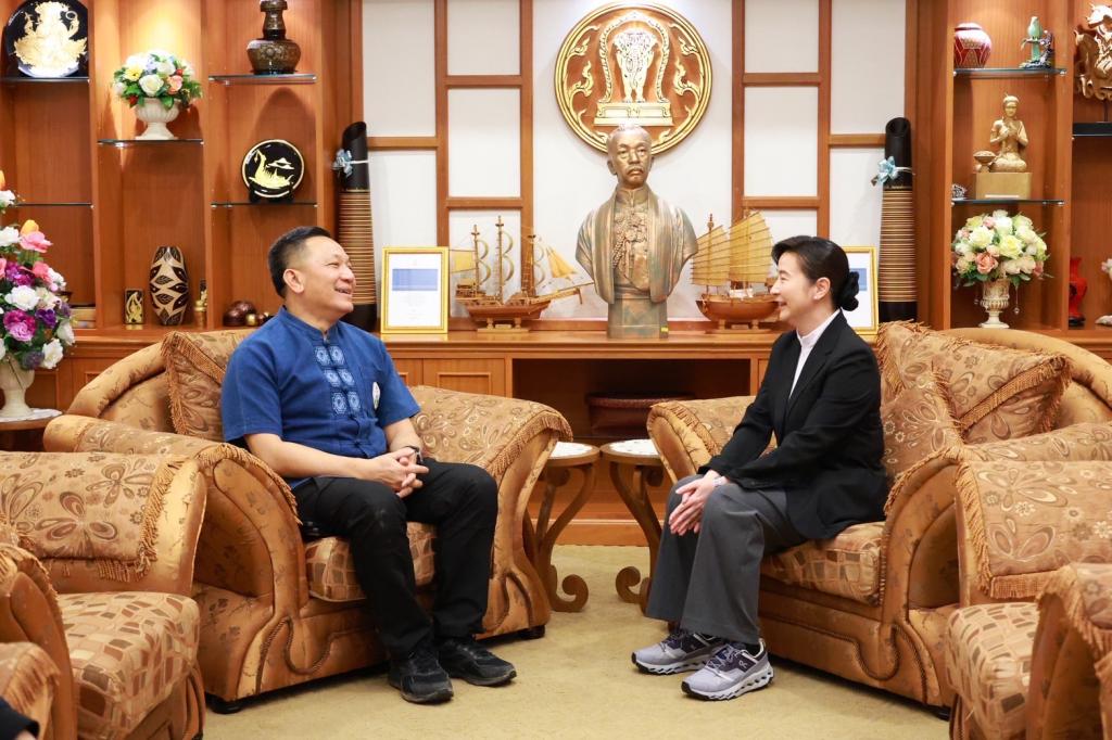 “อธิบดีณัฏฐิญา” ลงพื้นที่เชียงใหม่ ตรวจเยี่ยม DIPROM Center 1 เตรียมรับมือสถานการณ์น้ำท่วม เรียนเชิญ “ปลัดณัฐพล” วางแผนช่วยเหลือ ผปก. ในพื้นที่อุทกภัย พร้อม “ผู้ว่าเชียงใหม่” และหน่วยงาน อก. ในพื้นที่ร่วมฟื้นฟู เยียวยาให้ฟื้นตัวได้โดยเร็ว