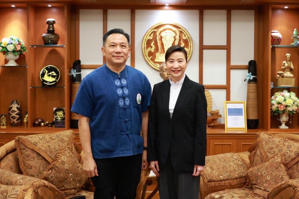 “อธิบดีณัฏฐิญา” ลงพื้นที่เชียงใหม่ ตรวจเยี่ยม DIPROM Center 1 เตรียมรับมือสถานการณ์น้ำท่วม เรียนเชิญ “ปลัดณัฐพล” วางแผนช่วยเหลือ ผปก. ในพื้นที่อุทกภัย พร้อม “ผู้ว่าเชียงใหม่” และหน่วยงาน อก. ในพื้นที่ร่วมฟื้นฟู เยียวยาให้ฟื้นตัวได้โดยเร็ว