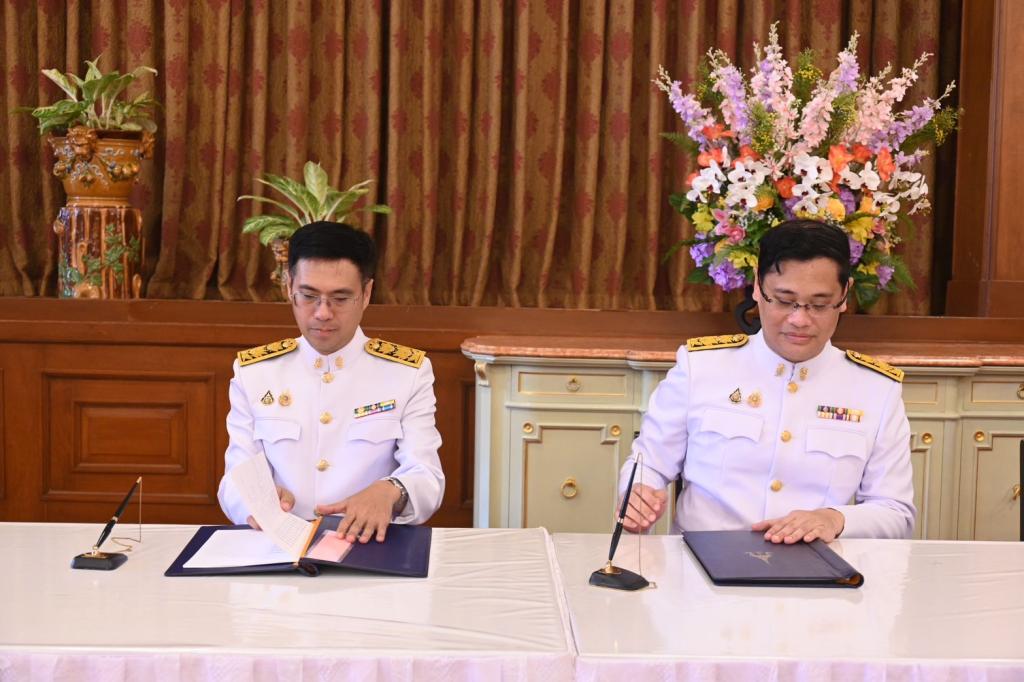กระทรวงอุตสาหกรรมร่วมลงนามถวายพระพร เนื่องในโอกาสวันเฉลิมพระชนมพรรษาพระบาทสมเด็จพระเจ้าอยู่หัว 28 กรกฎาคม 2568