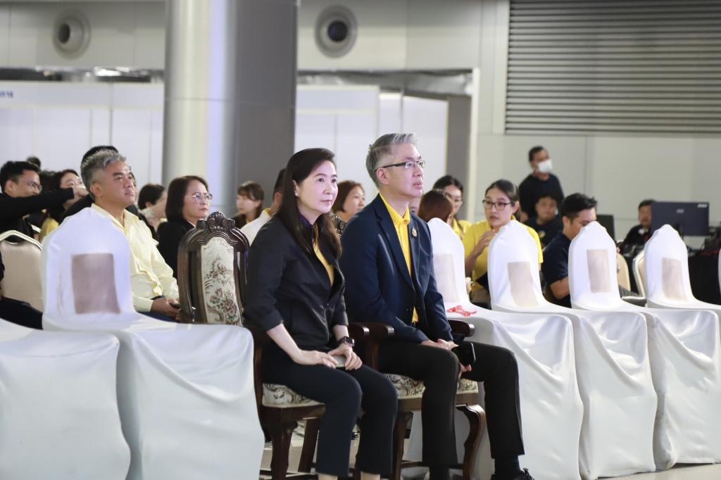 ปลัดณัฐพล นำทัพ “ดีพร้อม” ลงพื้นที่จริง เตรียมเปิดงานใหญ่ “อุตสาหกรรมแฟร์ 2568” เนรมิตกรุงเทพอภิวัฒน์ สู่มหกรรมขับเคลื่อนเศรษฐกิจไทยแห่งปี