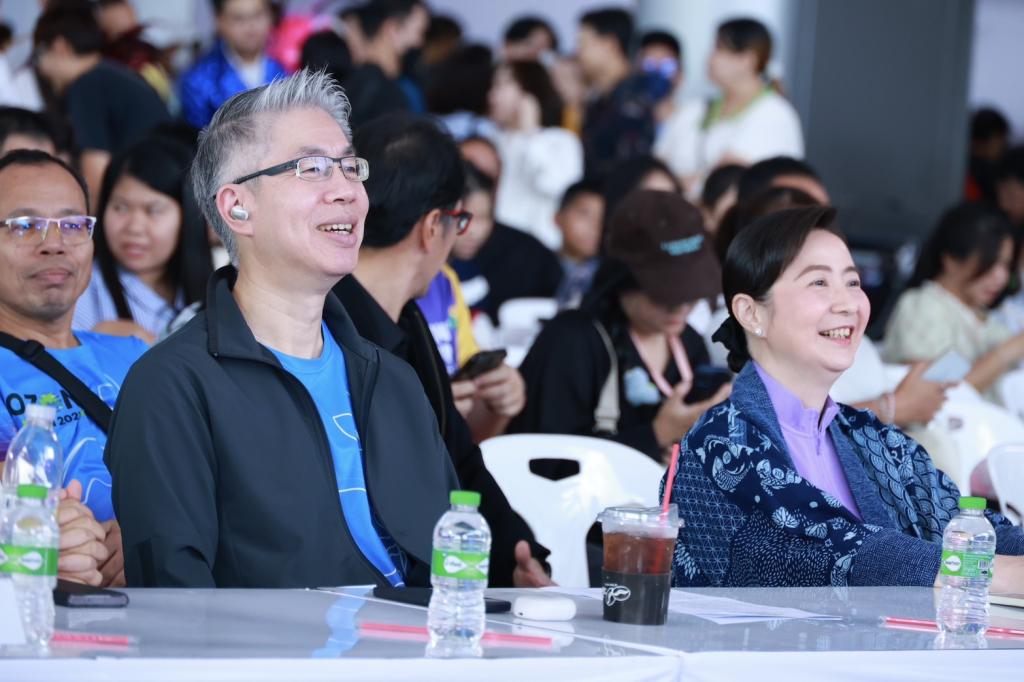 “Voice of MIND” กระหึ่มเวทีกลาง กรุงเทพอภิวัฒน์ สร้าง “Influ” รอบชิง 12 คนสุดท้าย ปั่นกระแส Soft Power กระตุ้นการจำหน่ายสินค้า เม็ดเงินสะพัด เสริมแรงช่วยภัยพิบัติ อุทกภัยและชายแดน
