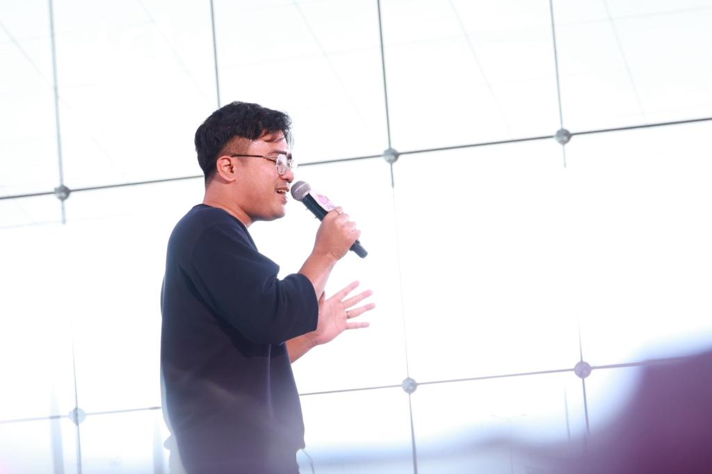 “Voice of MIND” กระหึ่มเวทีกลาง กรุงเทพอภิวัฒน์ สร้าง “Influ” รอบชิง 12 คนสุดท้าย ปั่นกระแส Soft Power กระตุ้นการจำหน่ายสินค้า เม็ดเงินสะพัด เสริมแรงช่วยภัยพิบัติ อุทกภัยและชายแดน
