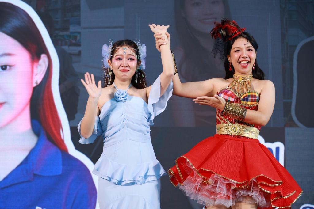 “Voice of MIND” กระหึ่มเวทีกลาง กรุงเทพอภิวัฒน์ สร้าง “Influ” รอบชิง 12 คนสุดท้าย ปั่นกระแส Soft Power กระตุ้นการจำหน่ายสินค้า เม็ดเงินสะพัด เสริมแรงช่วยภัยพิบัติ อุทกภัยและชายแดน
