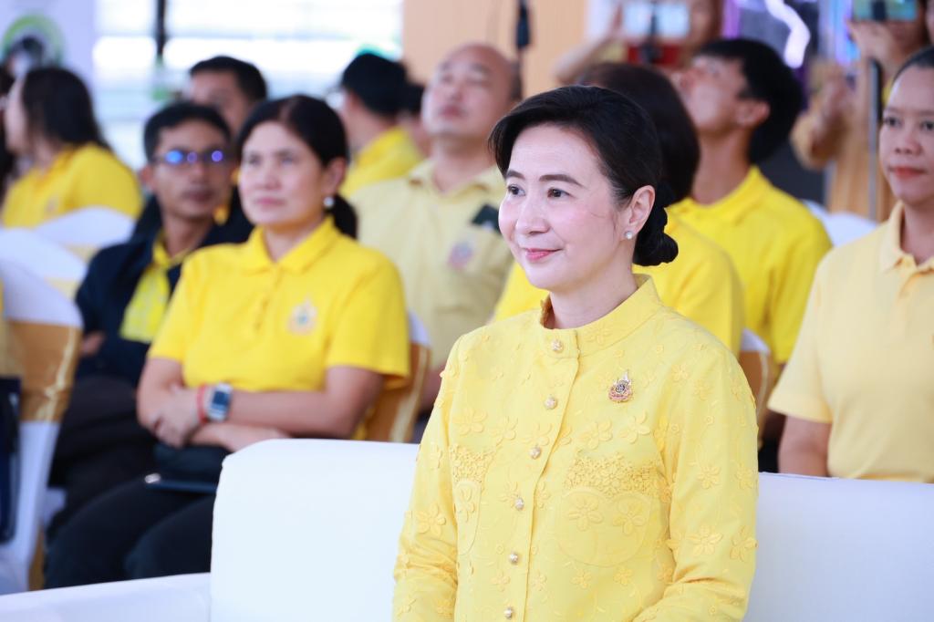 “ดีพร้อม” ปลุกพลังเกษตรอุตสาหกรรมไทย โชว์ผลงานพร้อมมอบรางวัลนวัตกรรมอัจฉริยะ