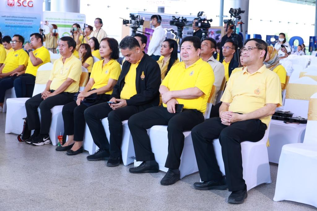 “ดีพร้อม” ปลุกพลังเกษตรอุตสาหกรรมไทย โชว์ผลงานพร้อมมอบรางวัลนวัตกรรมอัจฉริยะ