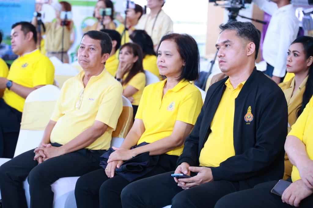 “ดีพร้อม” ปลุกพลังเกษตรอุตสาหกรรมไทย โชว์ผลงานพร้อมมอบรางวัลนวัตกรรมอัจฉริยะ
