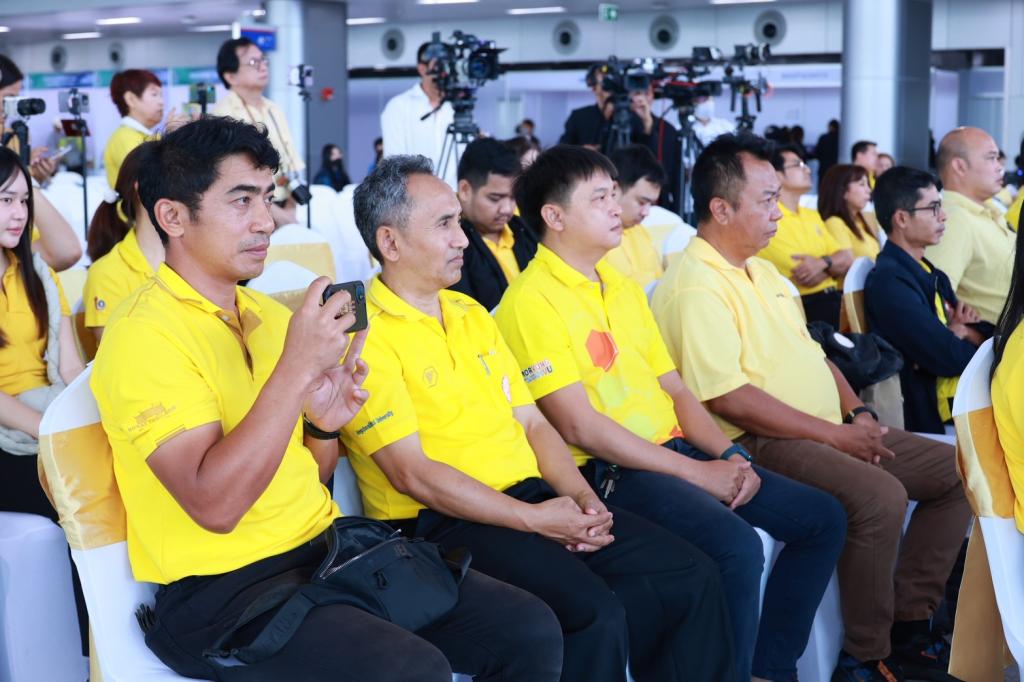 “ดีพร้อม” ปลุกพลังเกษตรอุตสาหกรรมไทย โชว์ผลงานพร้อมมอบรางวัลนวัตกรรมอัจฉริยะ