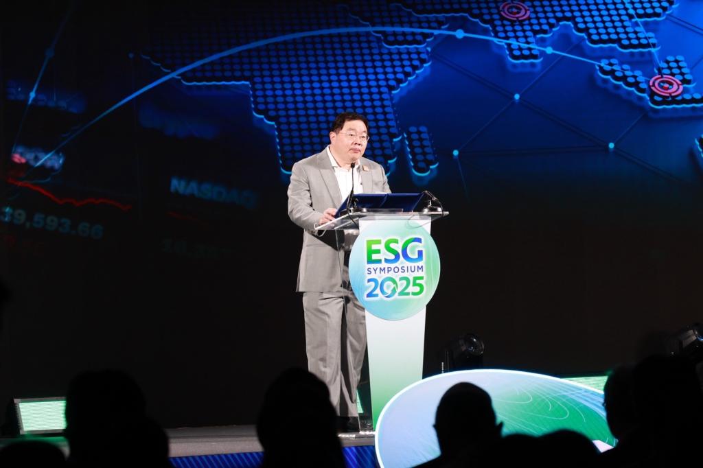 “รองอธิบดีดุสิต” ร่วมแลกเปลี่ยนมุมมองและเสวนาเชิงลึก ในงานระดับประเทศ ESG Symposium 2025 ผลักดัน SMEs ไทย เติบโต ก้าวไกลอย่างยั่งยืน ตามนโยบาย รมว.เอกนัฏ