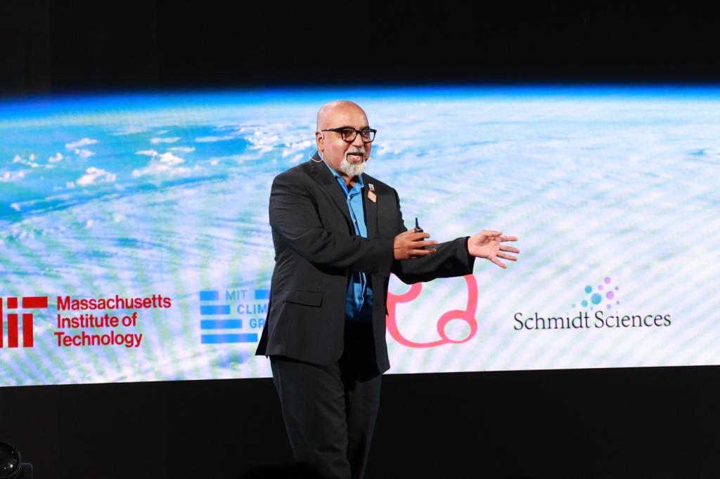 “รองอธิบดีดุสิต” ร่วมแลกเปลี่ยนมุมมองและเสวนาเชิงลึก ในงานระดับประเทศ ESG Symposium 2025 ผลักดัน SMEs ไทย เติบโต ก้าวไกลอย่างยั่งยืน ตามนโยบาย รมว.เอกนัฏ