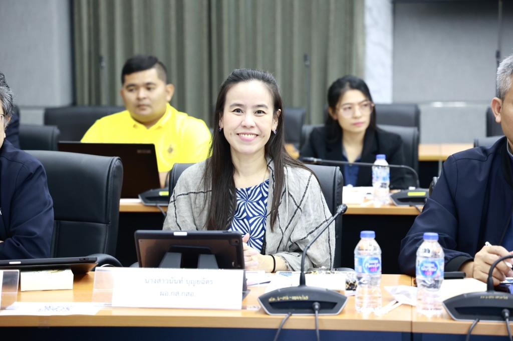 “อธิบดีณัฏฐิญา” เปิดห้องแถลงผลการดำเนินงาน “ดีพร้อมคอมมูนิตี้” ในการตรวจประเมินการปฏิบัติราชการ สรุปผลปี 68 ขานรับ 4 มิติ MIND พร้อมดันโยบาย DIPROM FLEXI รับมือความท้าทายปี 69