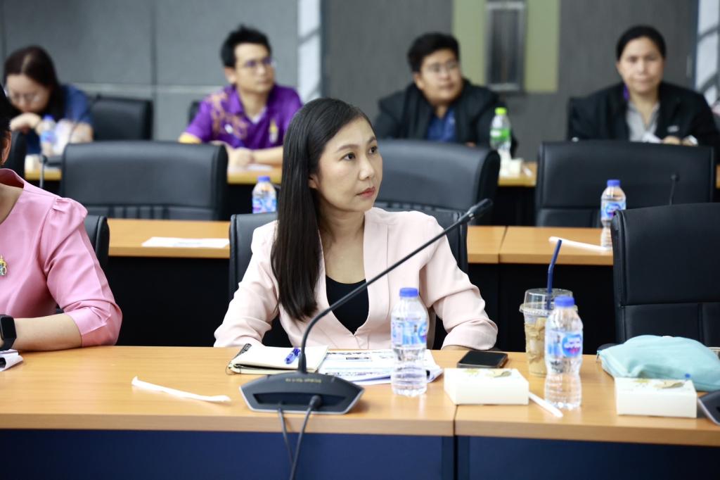 “อธิบดีณัฏฐิญา” เปิดห้องแถลงผลการดำเนินงาน “ดีพร้อมคอมมูนิตี้” ในการตรวจประเมินการปฏิบัติราชการ สรุปผลปี 68 ขานรับ 4 มิติ MIND พร้อมดันโยบาย DIPROM FLEXI รับมือความท้าทายปี 69