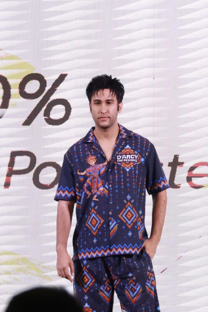 “ดีพร้อม” ผลักดัน "Thailand Textiles Tag" เพิ่มขีดความสามารถการแข่งขัน สร้างมาตรฐานความเป็นไทยสู่เวทีโลกอย่างยั่งยืน ดันมูลค่าทางเศรษฐกิจมากกว่า 50 ล้านบาท สอดรับนโยบาย รมว. เอกนัฎ