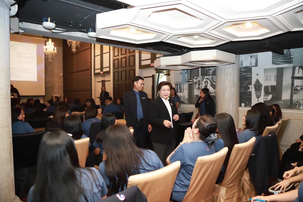 “รองอธิบดีดวงดาว” ลุยนโยบาย “อธิบดีณัฏฐิญา” ติดอาวุธการเงินการคลังบุคลากร ปฏิรูปดีพร้อมสู่องค์กรยุคใหม่ ตามนโยบาย รมว.เอกนัฏ